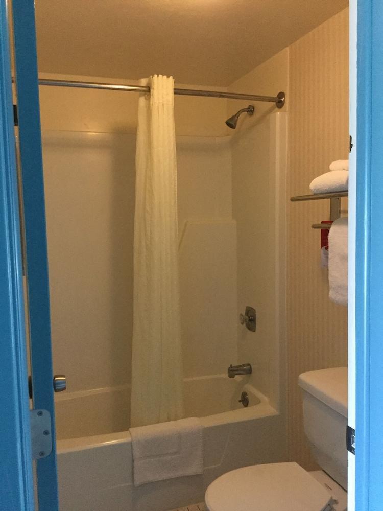 Econo Lodge Buffalo South Blasdell Екстериор снимка