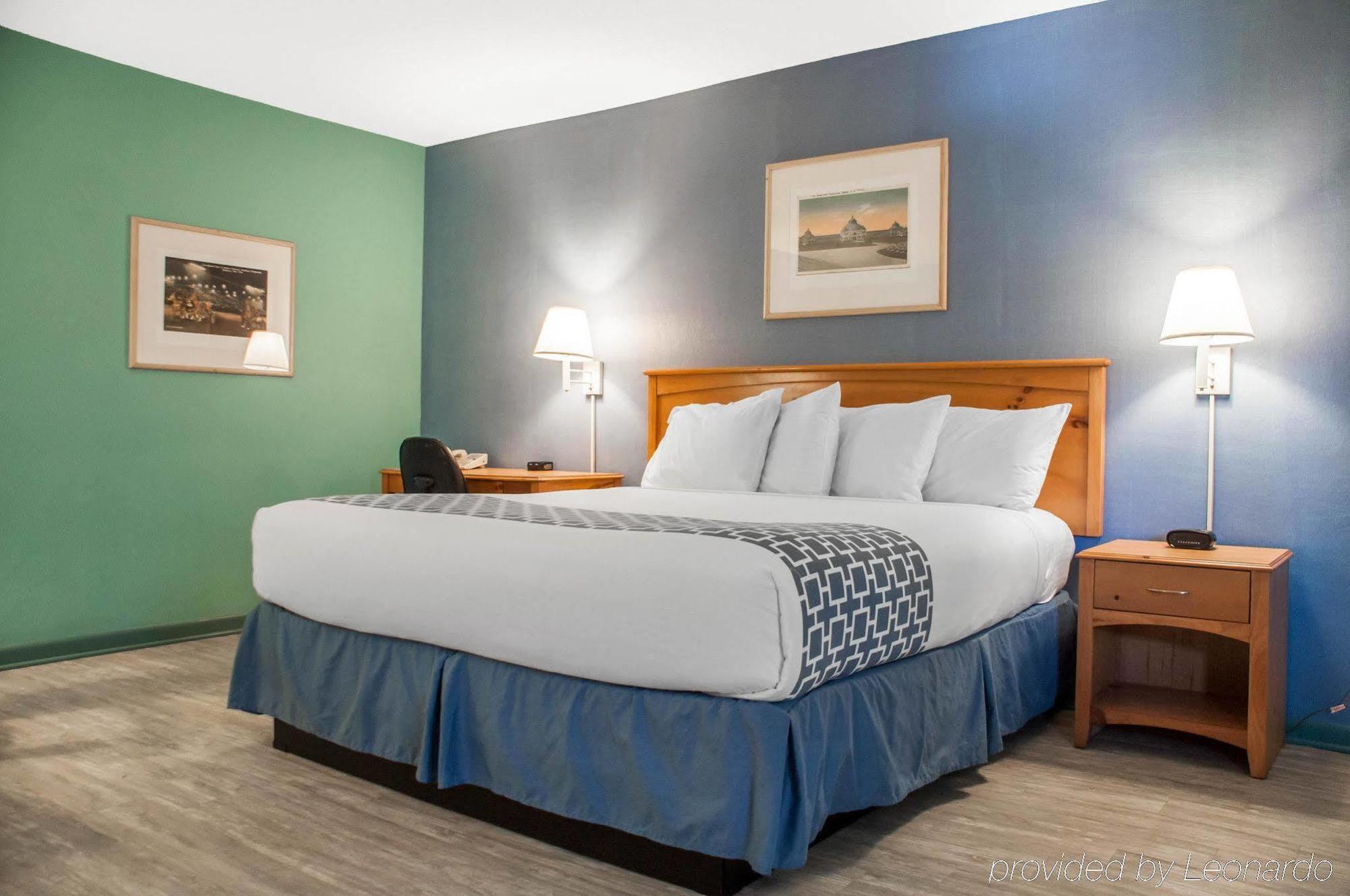 Econo Lodge Buffalo South Blasdell Екстериор снимка