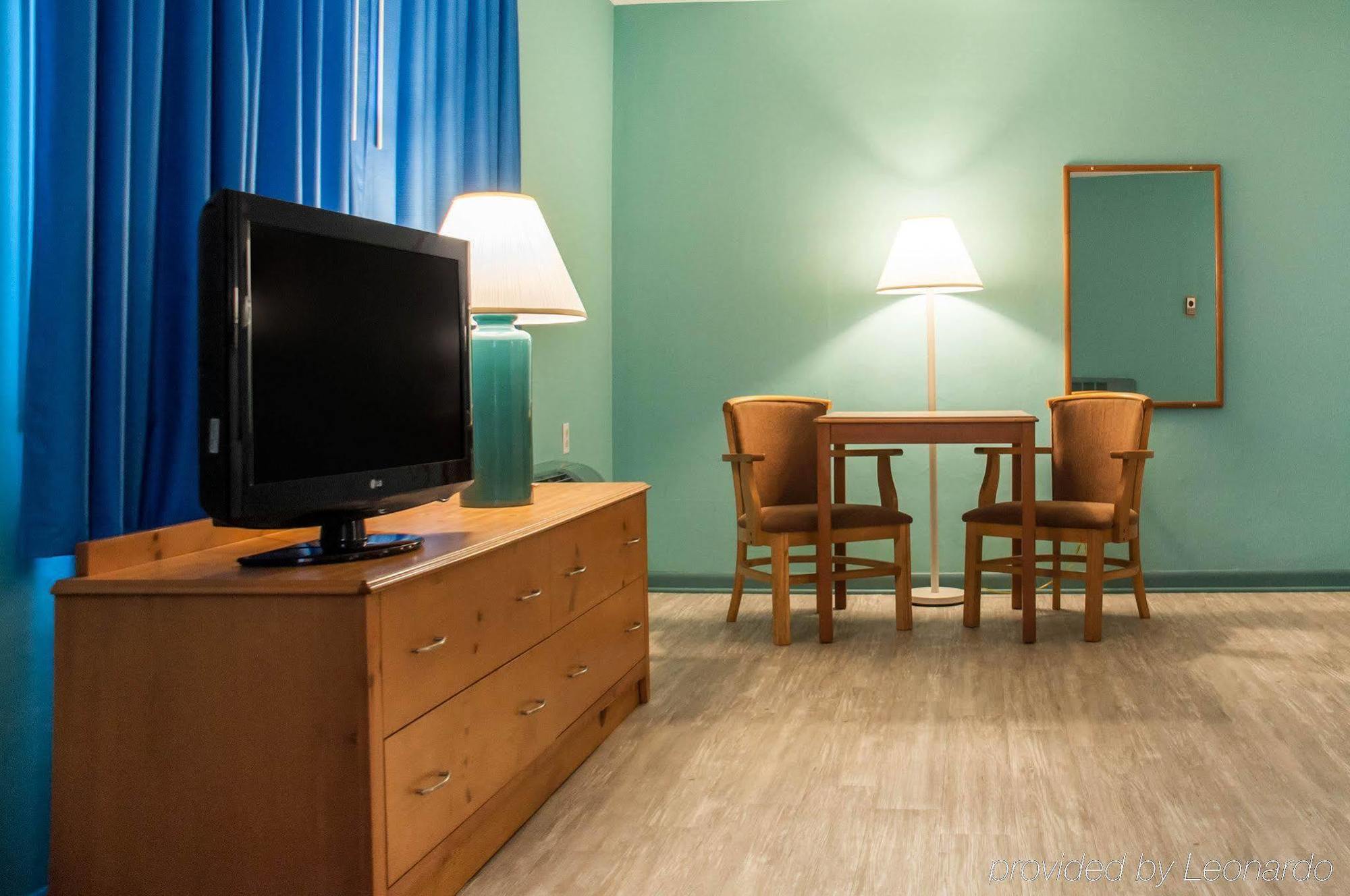 Econo Lodge Buffalo South Blasdell Екстериор снимка