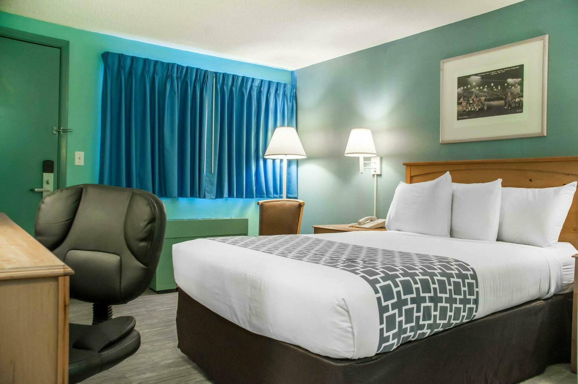 Econo Lodge Buffalo South Blasdell Екстериор снимка