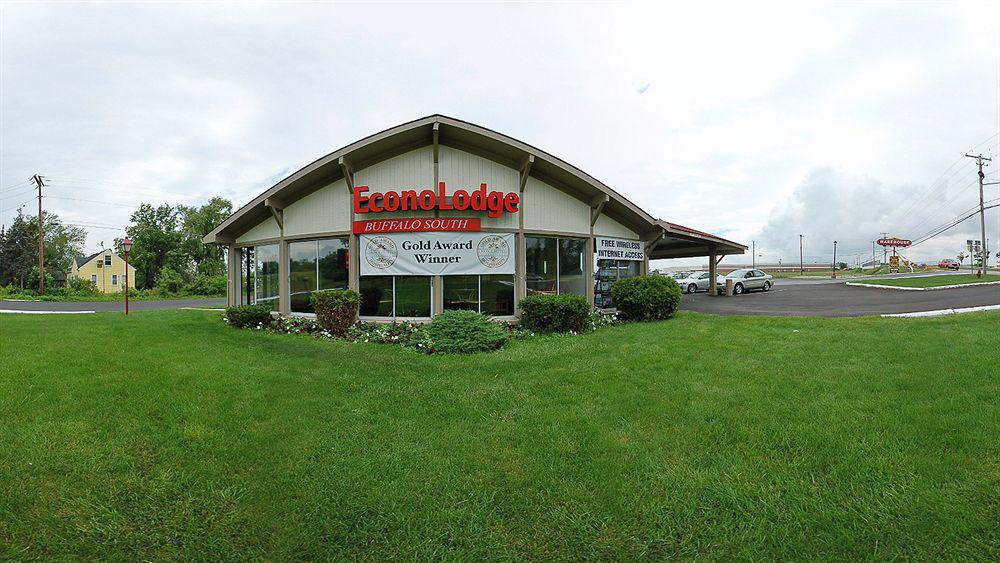 Econo Lodge Buffalo South Blasdell Екстериор снимка